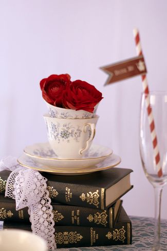 DIY Alice in Wonderland Tea Party Wedding Ideas 