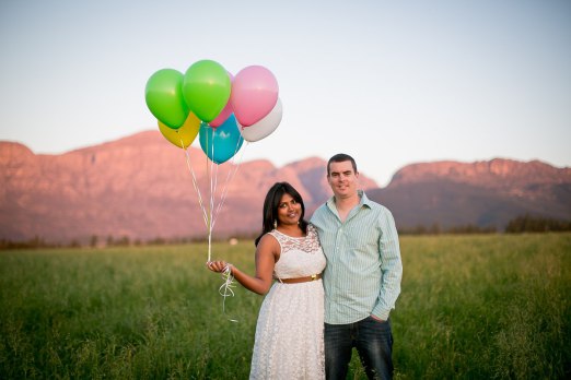 Whimsical Balloon-Themed Engagement Photo Shoot