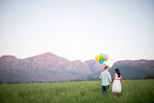 Whimsical Balloon-Themed Engagement Photo Shoot