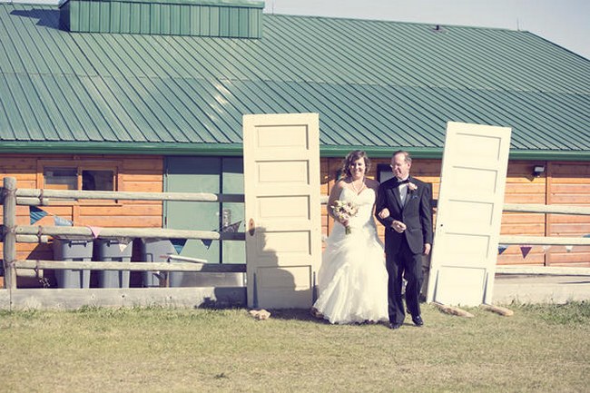 Country Chic Burlap and Lace DIY Wedding