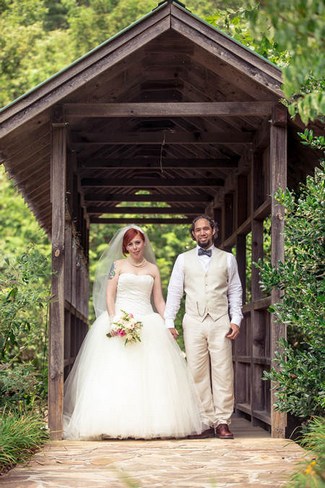 Vintage Navy and Ivory DIY Wedding