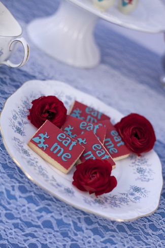 Alice in Wonderland Wedding Ideas