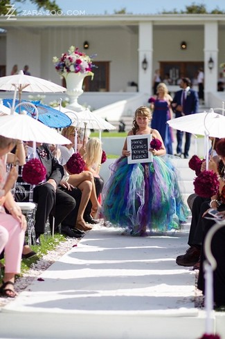 Alice In Wonderland Wedding - Kleinevalleij {Real Wedding}