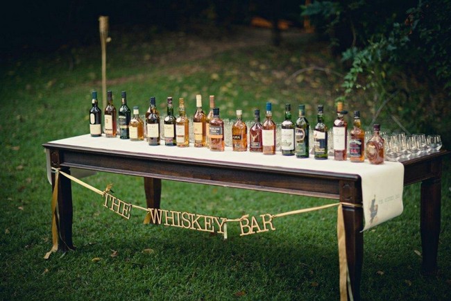 Vintage Wedding Décor Idea - Old-Style Liquor Table