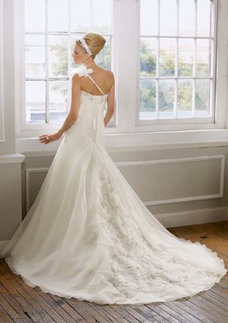 One Shoulder Wedding Dresses