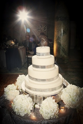 Elegant White Wedding Reception at The Willard InterContinental Hotel