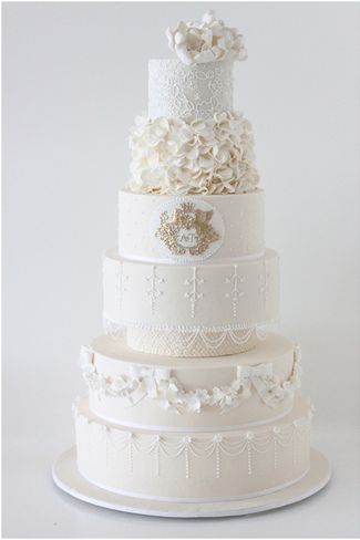 A Royal Vintage Wedding Cake by Sharon Wee