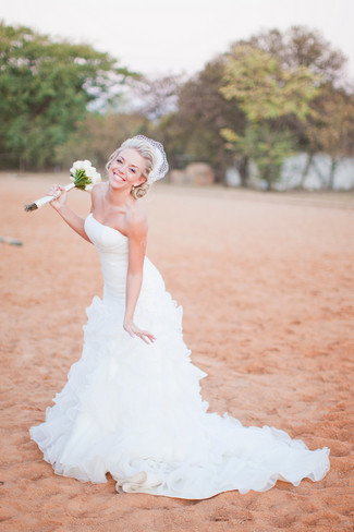 Rustic Green & Cream Die Akker Wedding Romance