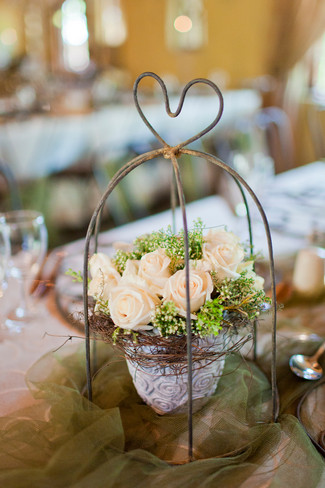 Rustic Green & Cream Die Akker Wedding Romance