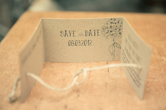 27 Cute Save the Date Photo Ideas
