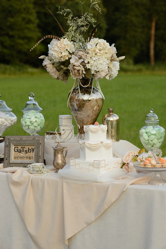 Gatsby 1920 Vintage Wedding Ideas