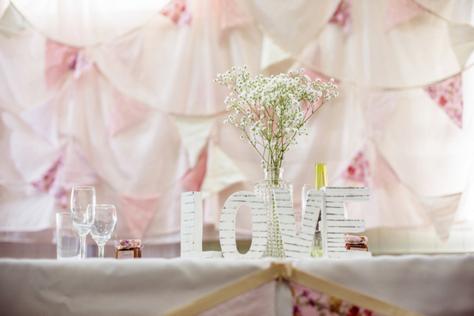 Shabby Chic Country Style Pink Wedding Australia Jani Montville Hall B Photography (2)