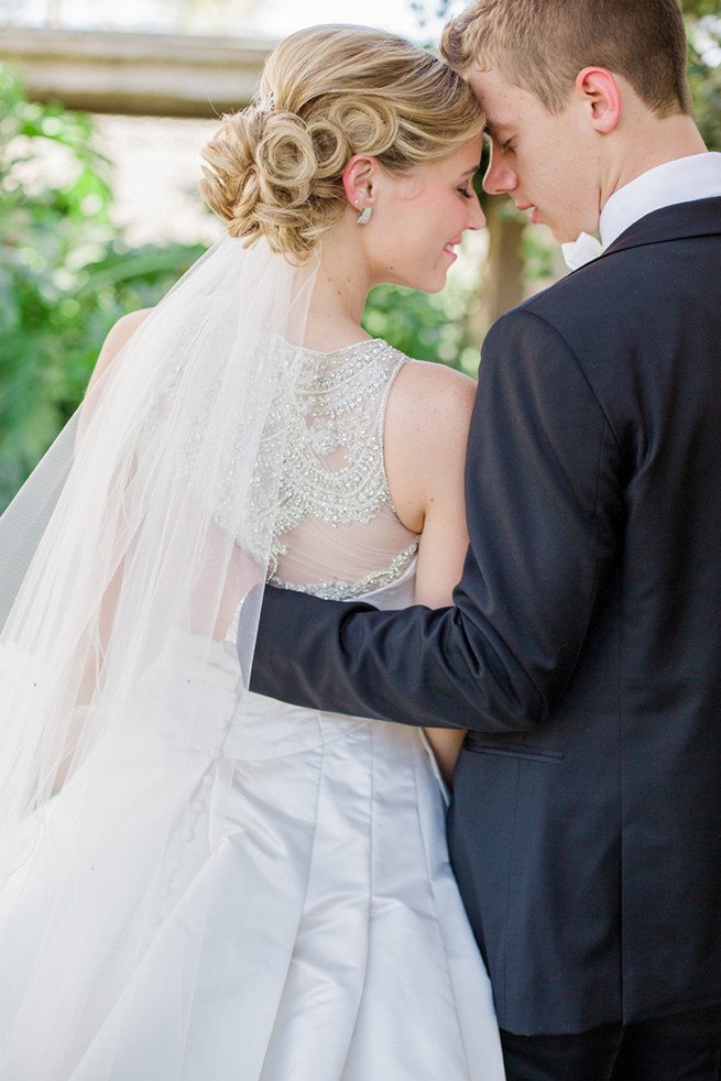 Wedding Hairstyles Bridal Updos / Elyse Hall Photography