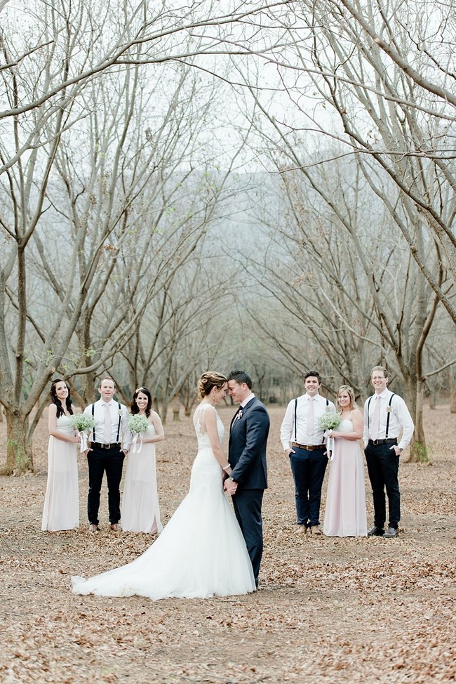 Fun Wedding Bridal Party Picture Ideas