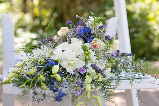 Intimate, Summer Picnic-Style Wedding in Navy & White (52)