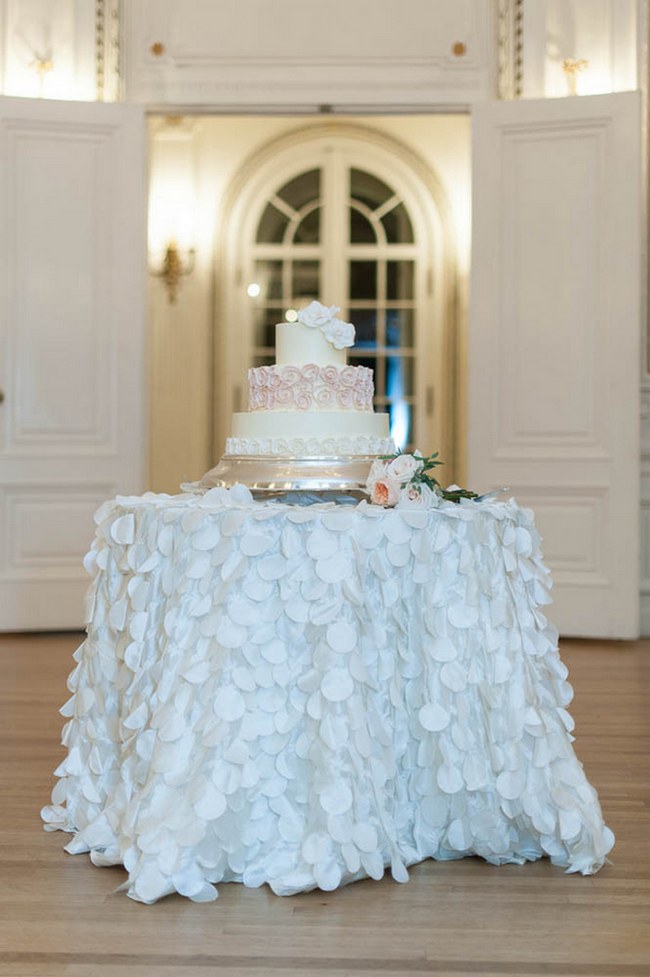 Ruffled Wedding Cake :: Peach and Blush Autumn Wedding at the Tupper Manor by Kristen Jane Photography | Seen first on ConfettiDaydreams.com