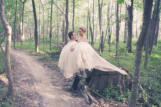 Romantic Couple Portaits  Outdoor Forest Wedding :: Ruby Jean Photography :: See more on Confetti Daydreams Wedding Blog