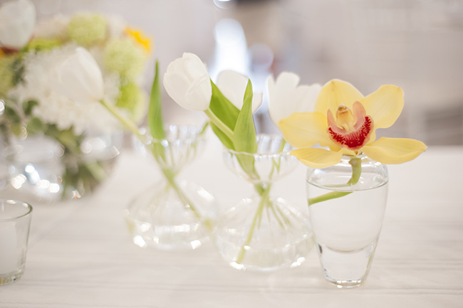 Floral table decor :; Pale Yellow, White & Coral Winelands Destination Wedding (South Africa) :: Joanne Markland Photography :: ConfettiDaydreams.com Wedding Blog 