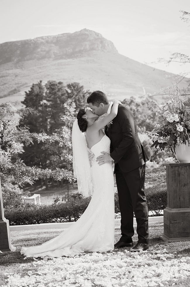 Couple Portaits :: Pale Yellow, White & Coral Winelands Destination Wedding (South Africa) :: Joanne Markland Photography :: ConfettiDaydreams.com Wedding Blog 