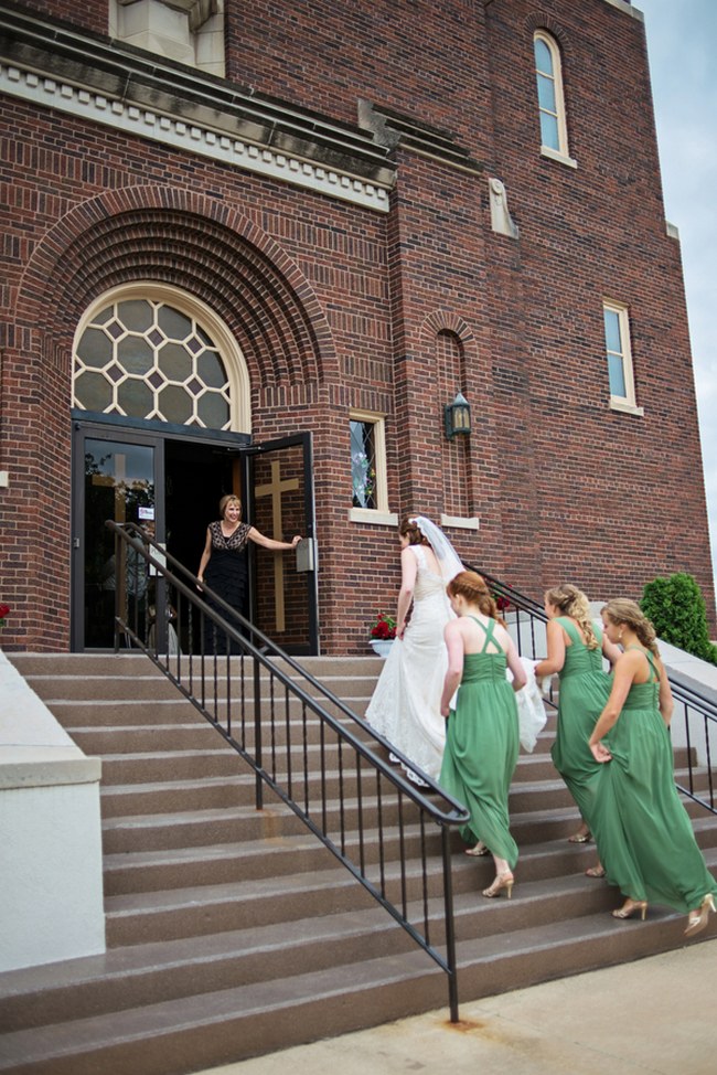 Teal and Peach Wedding by Everlasting Love Photography  via ConfettiDaydreams (27)