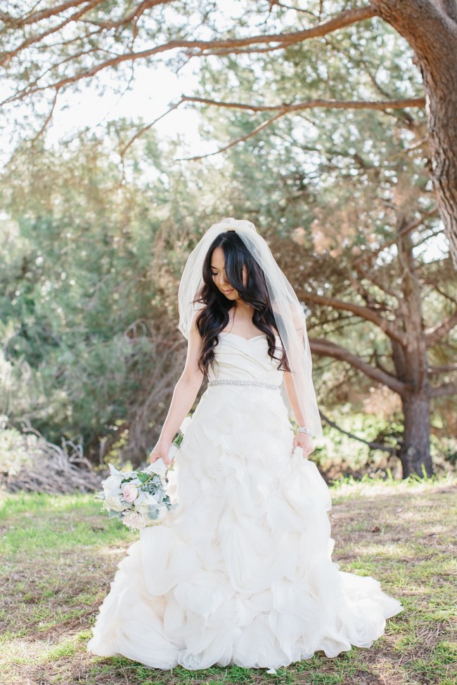 Vera Wang Gown | Dreamy Blush Pink Grey California Wedding | Marianne Wilson Photography via ConfettiDaydreams.com