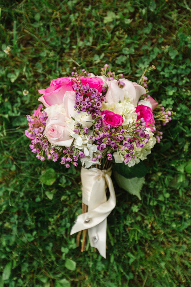 Bouquet // Old Southern Charm Garden Wedding in Pink and Gray // JoPhoto 