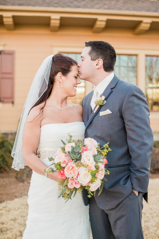 // Rustic Country Wedding in Blush Navy // Meet The Burks Photography