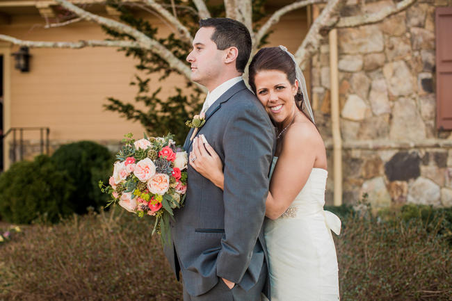 // Rustic Country Wedding in Blush Navy // Meet The Burks Photography