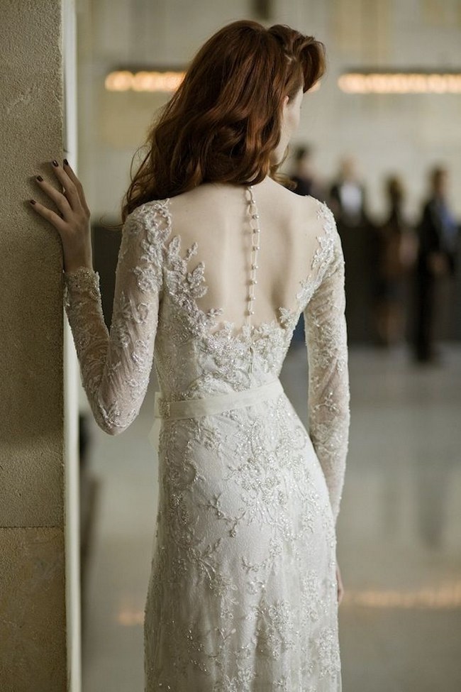 21 Ridiculously Stunning Long Sleeved Wedding Dresses on ConfettiDaydreams.com // Mira Zwillinger Gown via Bridal Musings // Photography: Ronen Fadida 