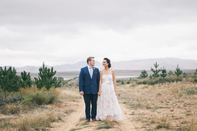 Forest Wedding Photo Ideas // Earthy Farmstyle Rustic Wedding // Jenni Elizabeth Photography