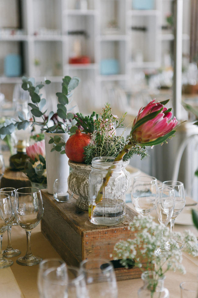 Market Style Bohemian Table Decor & Flower Ideas // Earthy Farmstyle Rustic Wedding // Jenni Elizabeth Photography