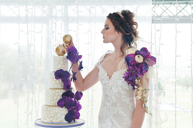 Radiant Orchid Purple and Gold Wedding Ideas // ST Photography