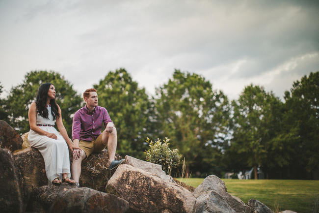 Totally rad Wes Anderson-Inspired vintage picnic engagement shoot photographs // Tesar Photography