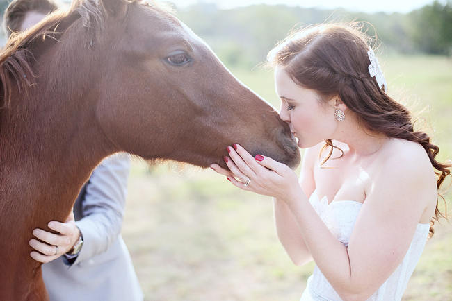 Red Brown White Autumn Wedding (8)