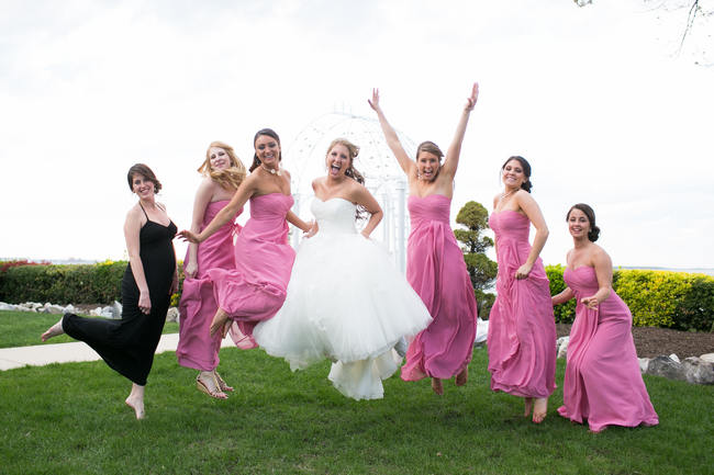  Fun Bridal Party Photographs // Beautiful Rustic Elegance Wedding in Blush Cream Gold // Carly Fuller Photography // Click for more details on www.ConfettiDaydreams.com