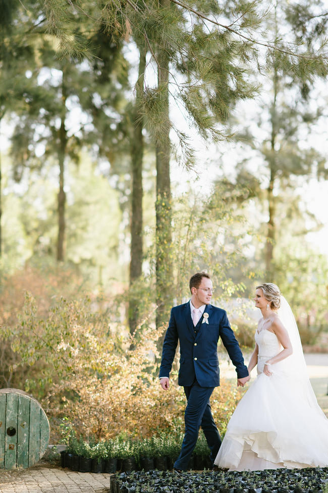 Romantic Wedding Photos // Vintage Chic Barn Wedding at Rosemary Hill // Louise Vorster Photography