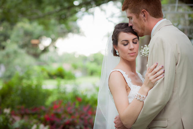 DIY Babys Breath Country Wedding // Stephanie Dishman Photography