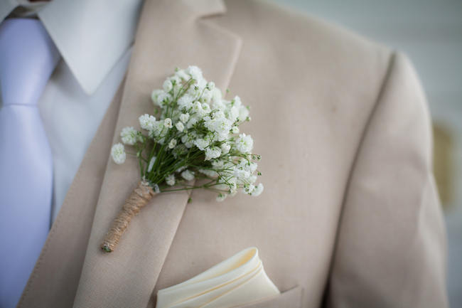 Babys breath bout // DIY Babys Breath Country Wedding // Stephanie Dishman Photography