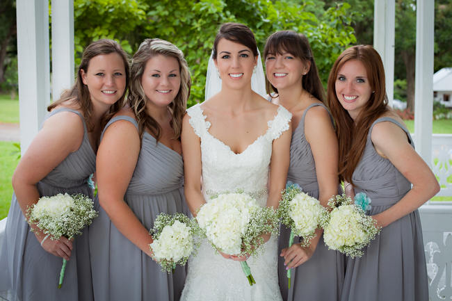  DIY Bridesmaids Babys Breath Bouquet - Country Wedding // Stephanie Dishman Photography