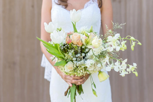 White Spring Wedding Bouquet // Franschhoek Wedding // Photography by Claire Nicola