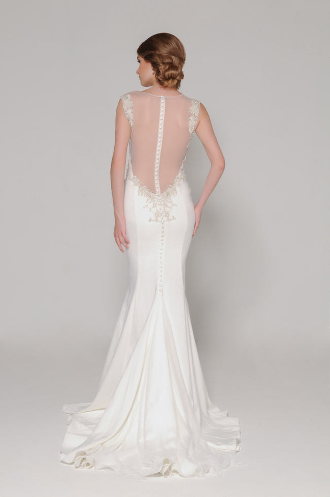 11 Super Stunning Lace Back Wedding Dresses 3143