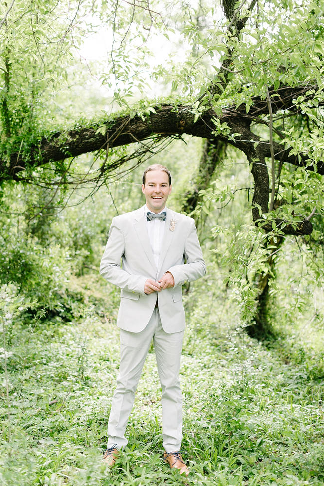 Grey grooms attire with bowtie // Mint Coral South African Wedding // Louise Vorster Photography