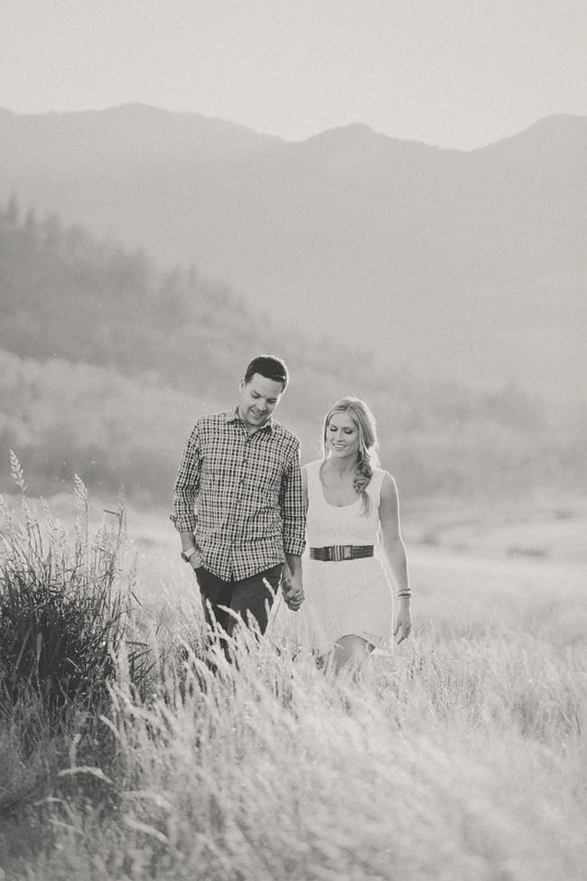 Beautiful Summer Engagement Photography // Gideon Photography