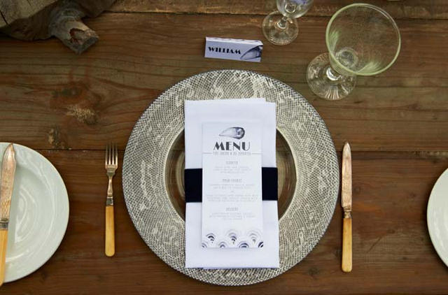 Place setting // Navy Blue Beach Wedding