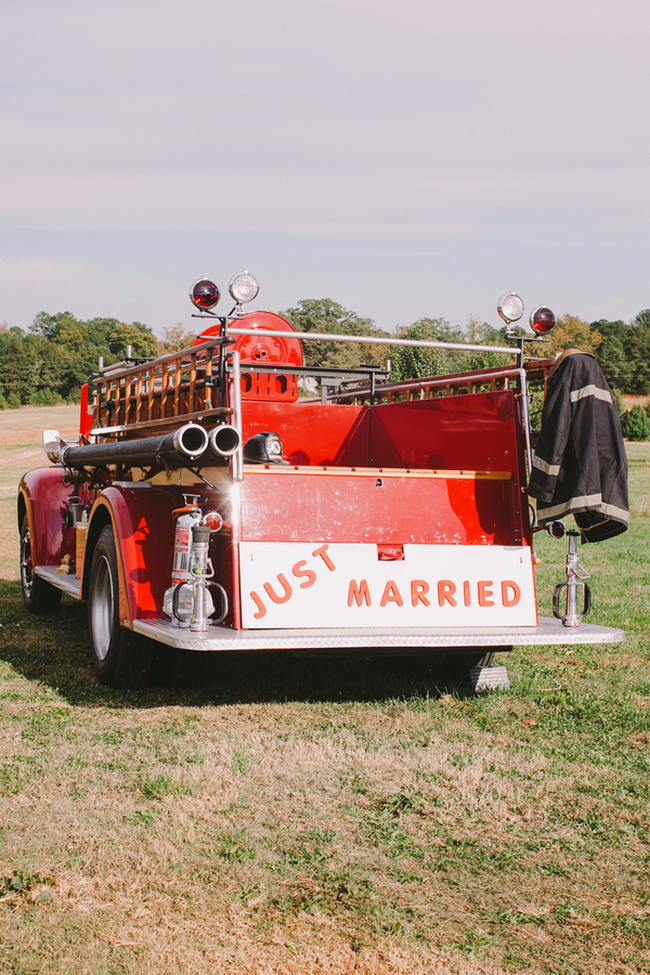 Purple and Cream Gingham Farm wedding // Audra Starr