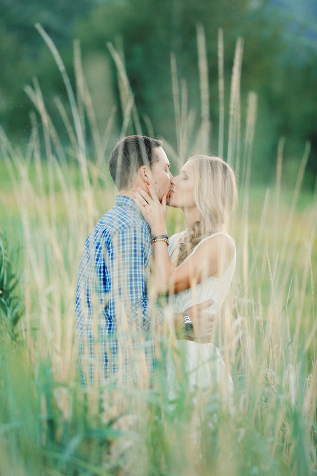 Beautiful Summer Engagement Photography // Gideon Photography