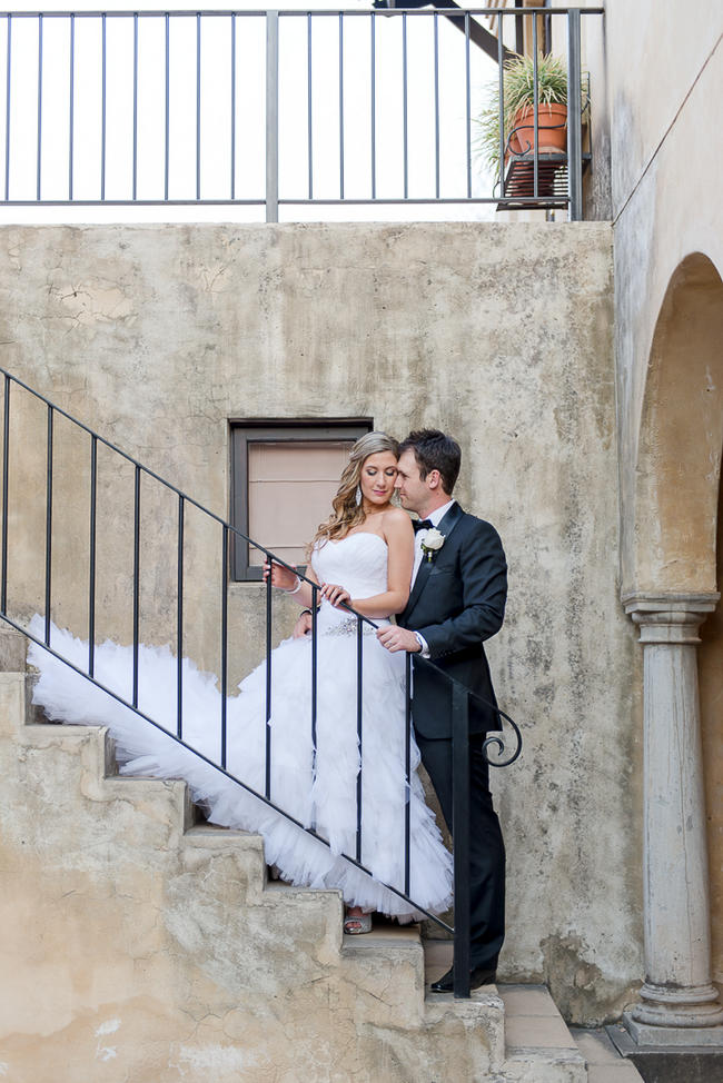 Picture perfect, romantic couple photos after the ceremony // Lightburst Photography