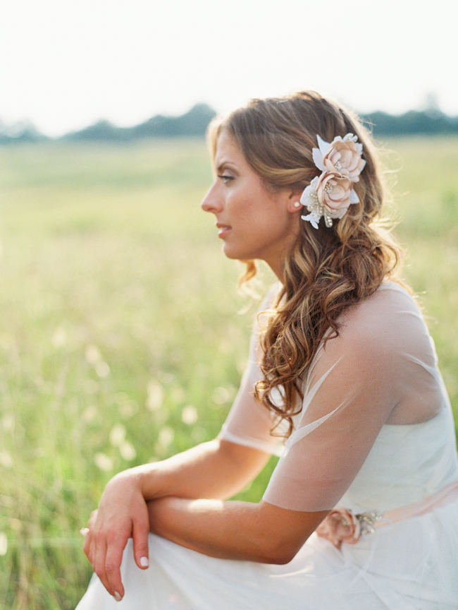 How to Choose The Perfect Hair Accessories for your Wedding Day