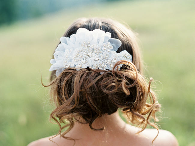 How to Choose The Perfect Bridal Hairpiece