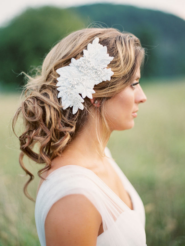 How to Choose The Perfect Bridal Hairpiece